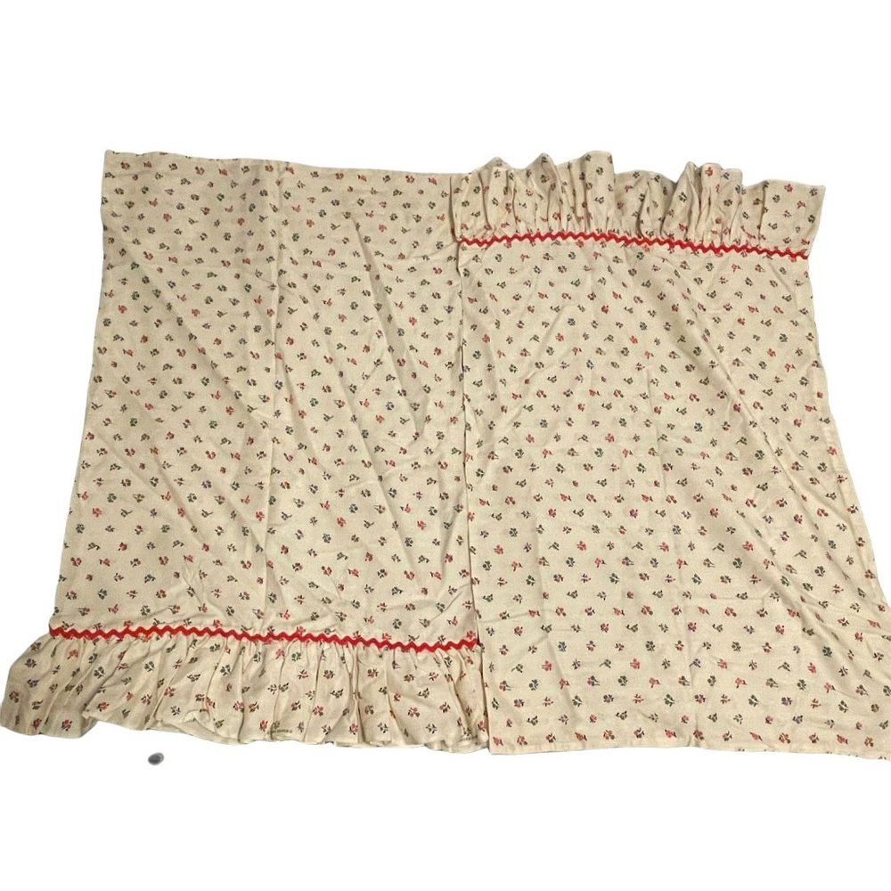 Vintage Handmade Crantex Fabrics Pillowcases Red Green Floral Linens Set of 2